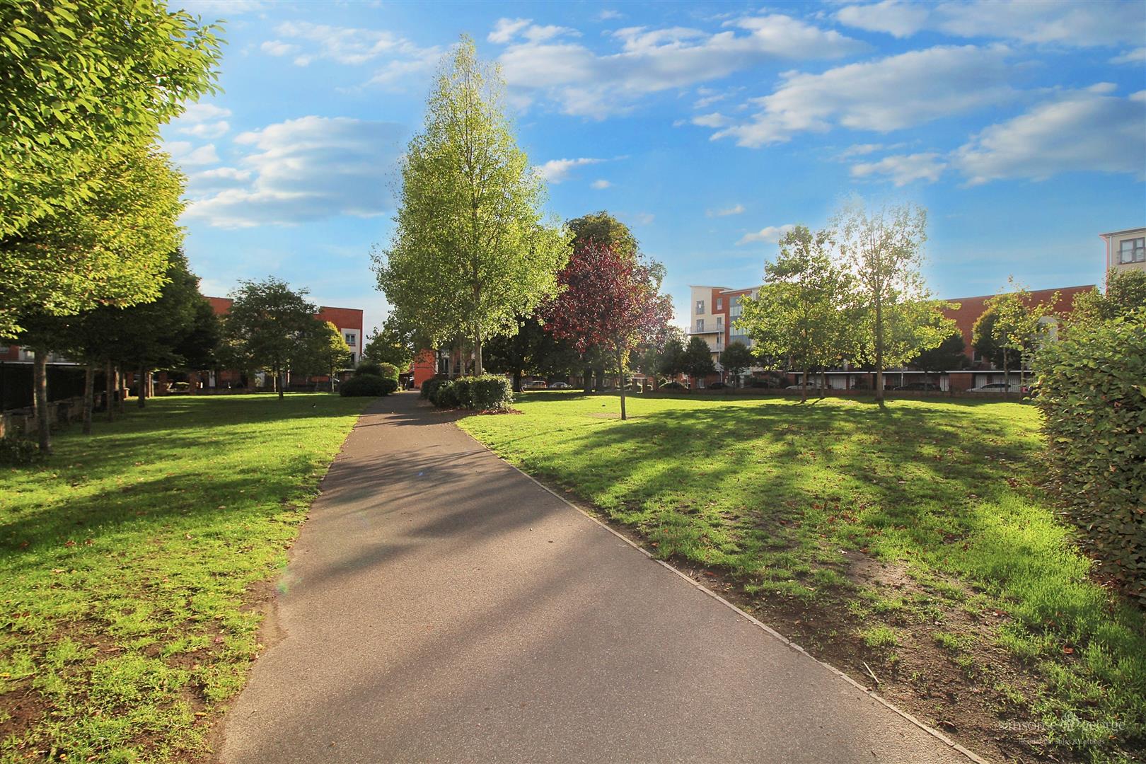 Battle Square, Reading